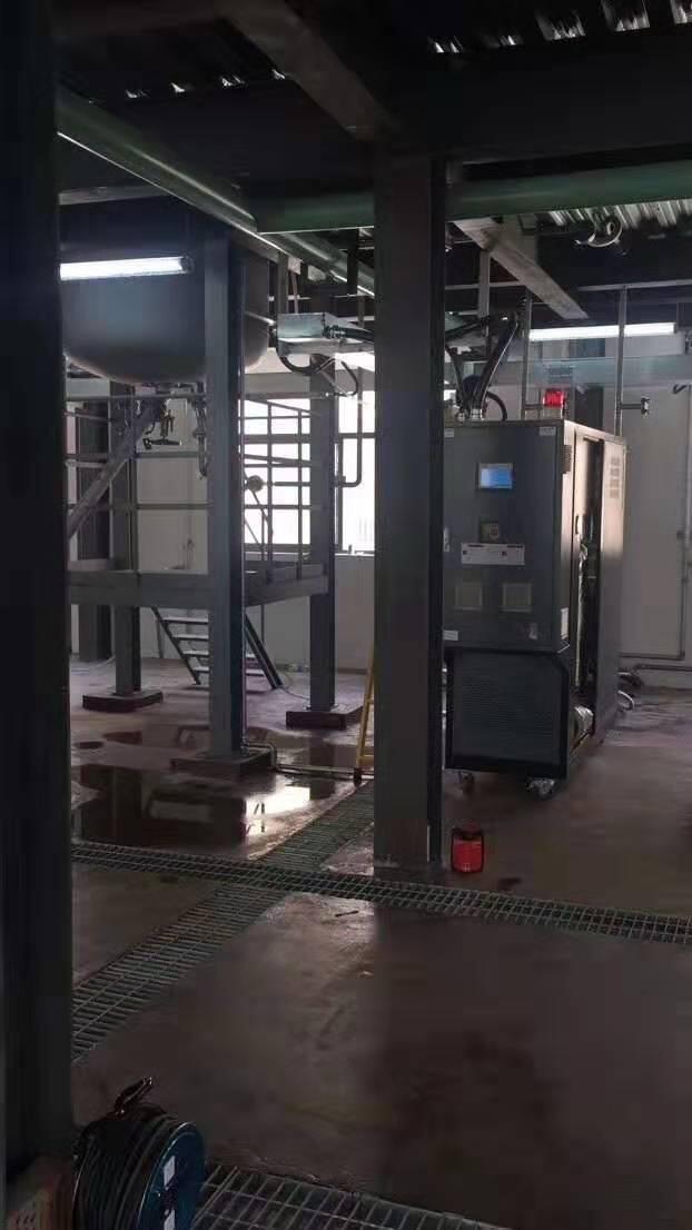 安徽油溫機/水循環(huán)水溫機/導熱油加熱器/高溫模溫機